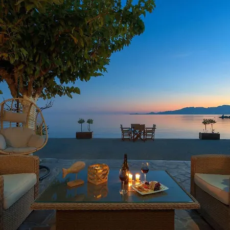 Detached Villa With Seaview In Charaki Hébergement de vacances *