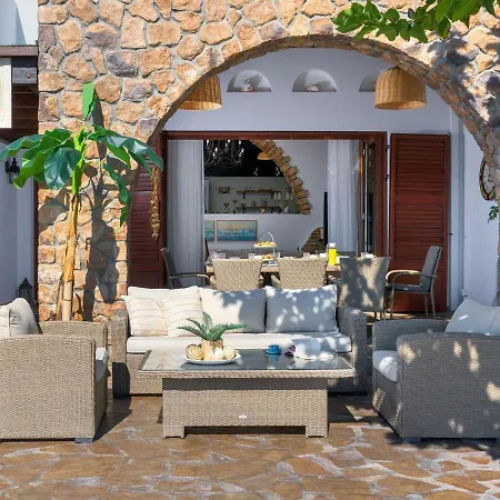 Detached Villa With Seaview In Charaki Hébergement de vacances Haraki